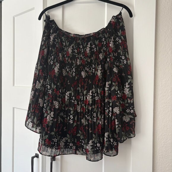 Max Studio Pleated Off the Shoulder Floral Blouse (Size XS) - Picture 1 of 6